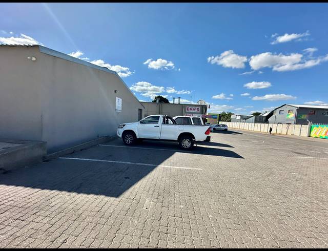 M² BUSINESS CENTRE FOR SALE IN POLOKWANE INDUSTRIA
